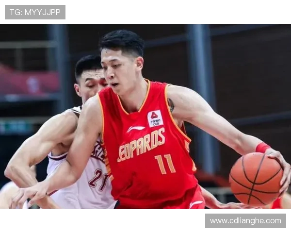 武汉篮球队在联合会杯积分榜中以58分稳居第一名，争冠形势乐观